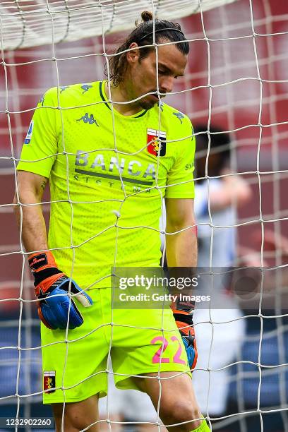 Federico Marchetti of Genoa reacts with disappointment after Robin Gosens of Atalantas goal during the Serie A match between Genoa CFC and Atalanta...