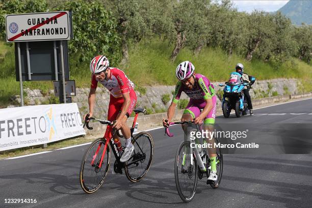 The cyclist Victor Lafay, of the Cofidis Team, overtakes the cyclist Giovanni Carboni, of the Bardiani CSF Faizanè, during the eighth stage of the...