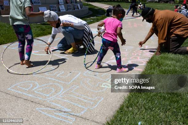 Kid Rally Drawing Kids Rally Drawing Photos and Premium High Res Pictures - Getty Images