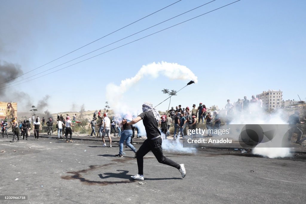 Palestinians in West Bank protest Israeli attacks