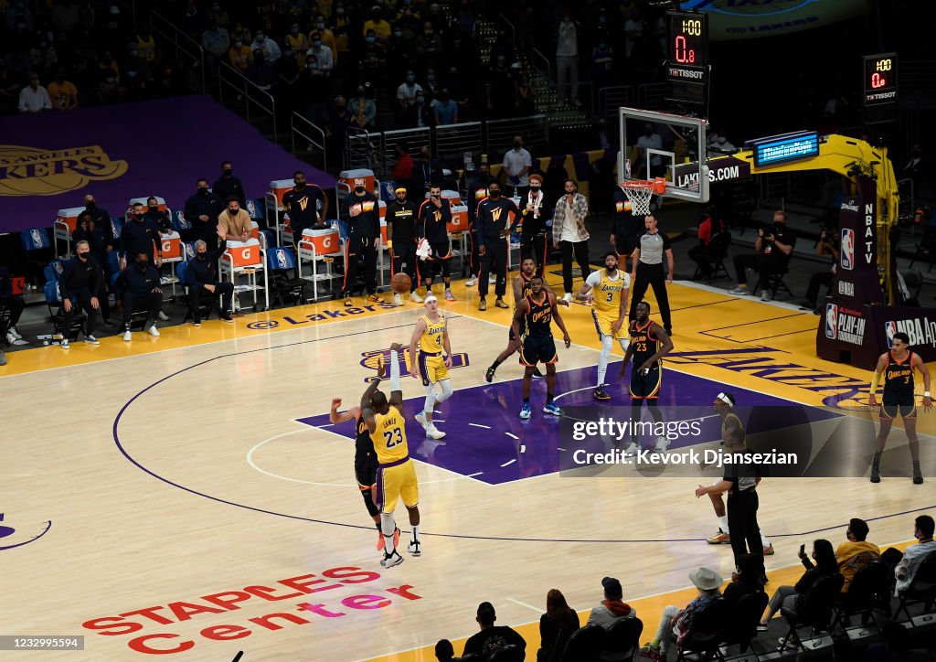 Golden State Warriors v Los Angeles Lakers - Play-In Tournament