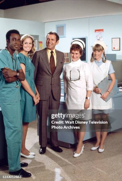 Los Angeles, CA Cleavon Little, Barbara Rucker, Paul Lynde, Alice Ghostly, Nancy Fox appearing in the ABC tv series 'The New Temperatures Rising...