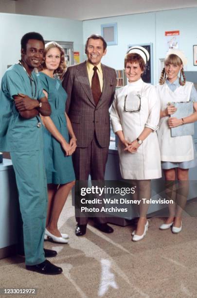 Los Angeles, CA Cleavon Little, Barbara Rucker, Paul Lynde, Alice Ghostly, Nancy Fox appearing in the ABC tv series 'The New Temperatures Rising...