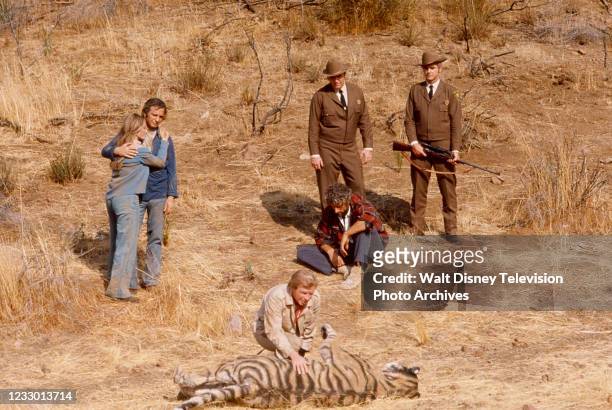 Los Angeles, CA Sheree North, Ben Gazzara, Stewart Raffill, Richard Basehart, extras appearing in the ABC tv movie 'Maneater'.