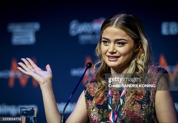 Stefania Photos and Premium High Res Pictures - Getty Images