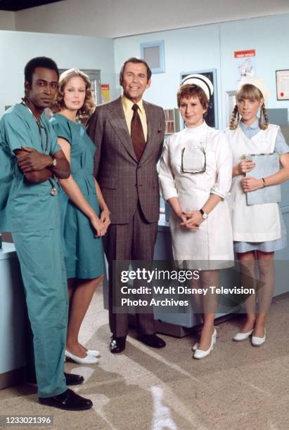 Los Angeles, CA Cleavon Little, Barbara Rucker, Paul Lynde, Alice Ghostly, Nancy Fox appearing in the ABC tv series 'The New Temperatures Rising...