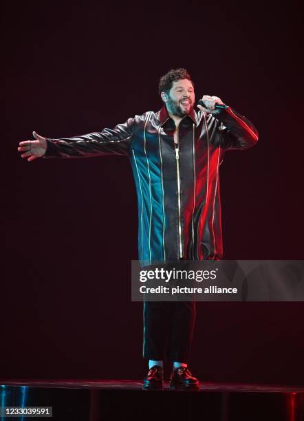 32 James Newman (Singer) Stock Photos, HighRes Pictures, and Images