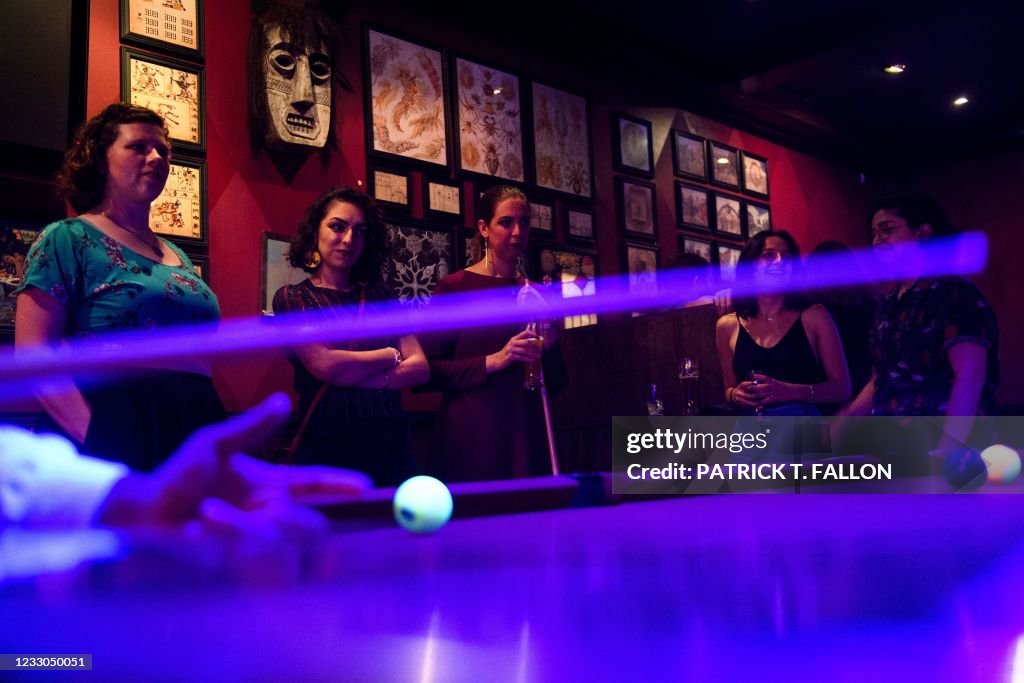 US-HEALTH-VIRUS-ENTERTAINMENT-BAR