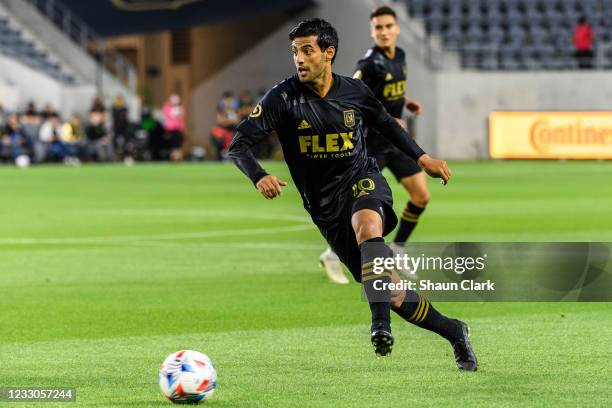 Carlos Vela of Los Angeles FC controls the ball during the match against the Colorado Rapids at Banc of California Stadium on May 22, 2021 in Los...