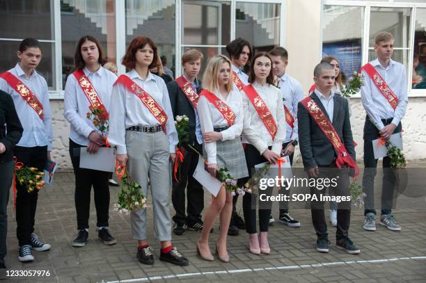 Graduates of the 11th grade of the 12th gymnasium of the city of Tambov at the festive school parade, during the event. Despite the coronavirus...