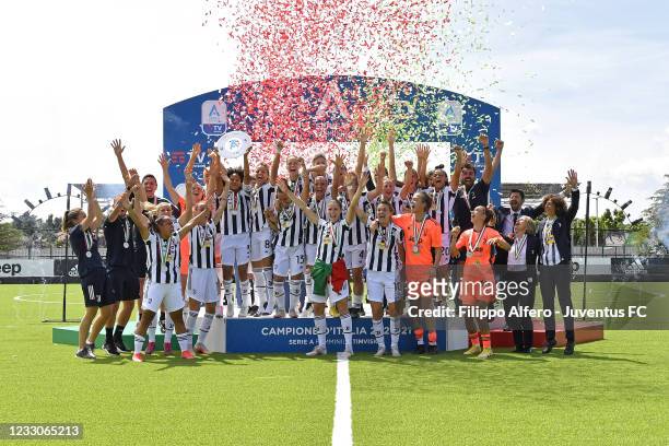 Juventus Women players celebrate the fourth successive scudetto during the Women Serie A match between Juventus and FC Internazionale at Juventus...