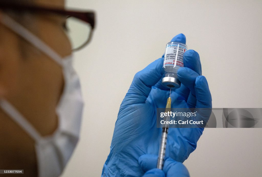 Mass Coronavirus Vaccination Begins In Tokyo