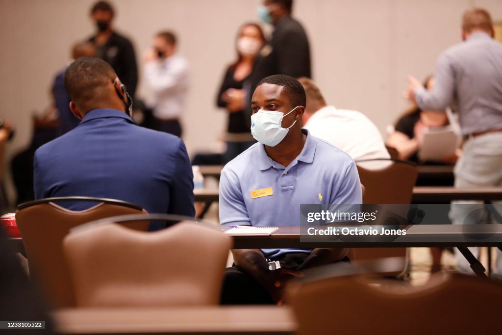 Tampa-Area Casino Hosts Job Fair As Employment Rebounds