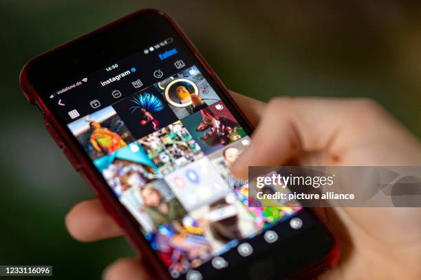 April 2021, Berlin: On the screen of a smartphone you can see the timeline in the app Instagram. Instagram and Facebook will in future give users the...