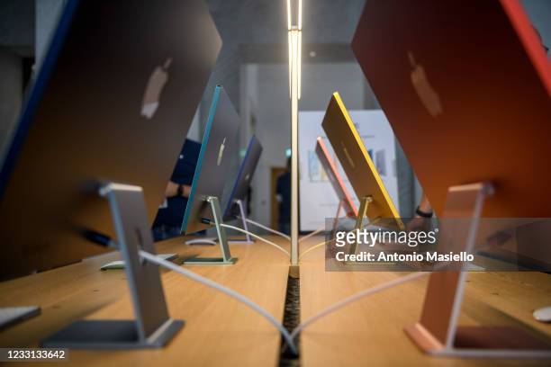 New Apple Inc. IMac sit on display at the official opening of the new Apple Store Via Del Corso, in the center of Rome, on May 27 in Rome, Italy. The...