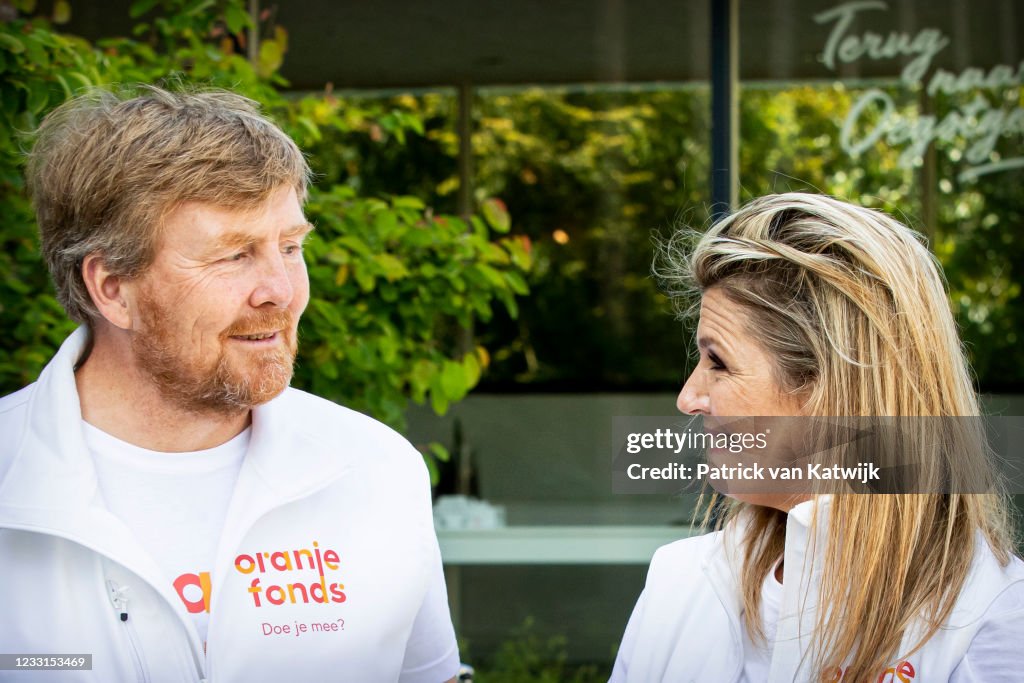 King Willem-Alexander And Queen Maxima Attend Volunteer Campaign NLDoet