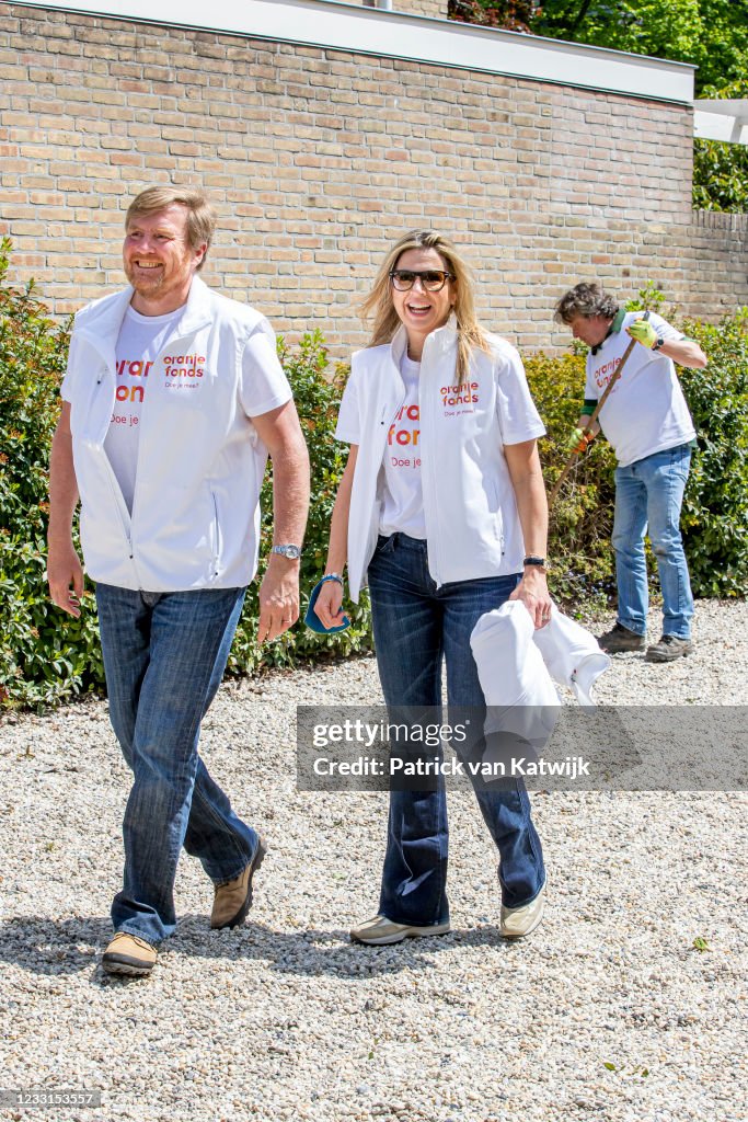 King Willem-Alexander And Queen Maxima Attend Volunteer Campaign NLDoet