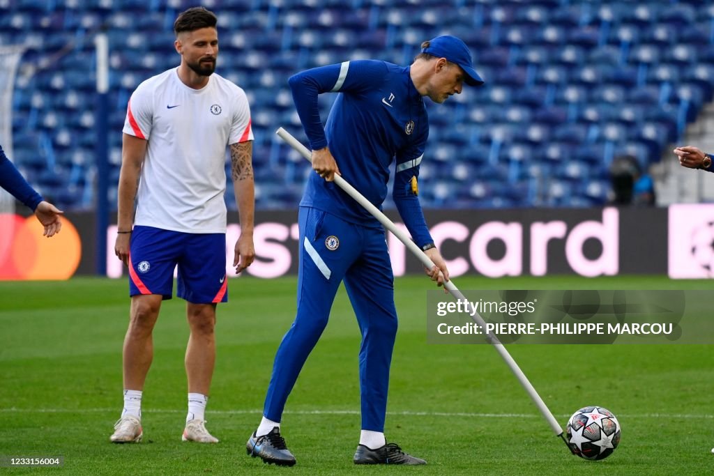 FBL-EUR-C1-CHELSEA-TRAINING