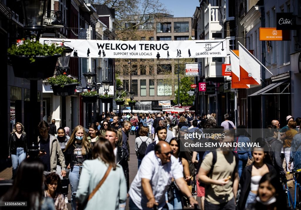 NETHERLANDS-TOURISM-RETAIL