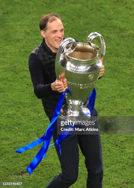Thomas Tuchel manager of Chelsea celebrates with the Champions League trophy during the UEFA Champions League Final between Manchester City and...