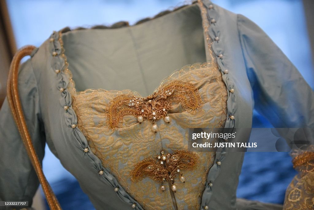 BRITAIN-ROYALS-FASHION