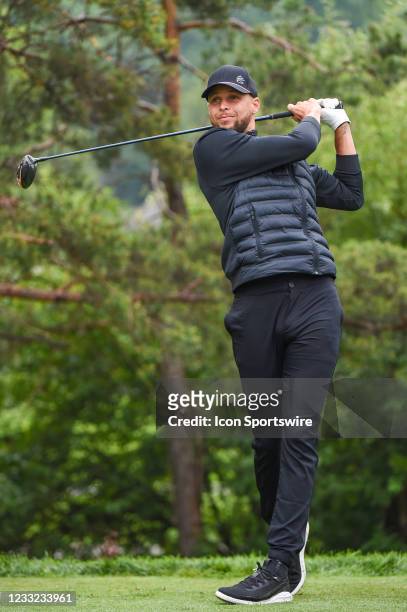steph curry golf outfit
