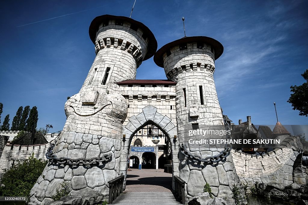 FRANCE-HEALTH-VIRUS-TOURISM-AMUSEMENT