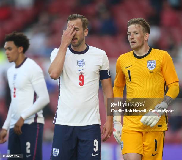 England's Harry Kane and Jordan Pickford during the international friendly match between England and Austria at Riverside Stadium on June 2, 2021 in...