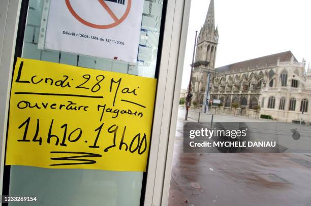 Photo prise le 28 mai 2007 à Caen, d'un grand magasin du centre ville, ouvert le lundi de Pentecôte. Le ministre du Travail, Xavier Bertrand, a...