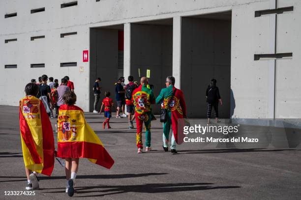 Fans of the Spanish and Portuguese national football teams arrive to the Wanda Metropolitan Stadium. With the capacity reduced to the twenty percent...
