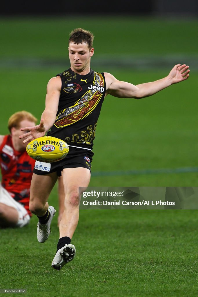 AFL Rd 12 - Essendon v Richmond