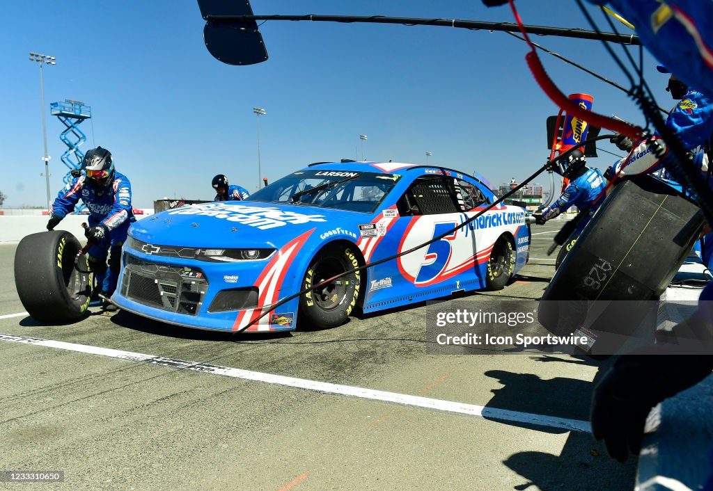 AUTO: JUN 06 NASCAR Cup Series - Toyota/Save Mart 350