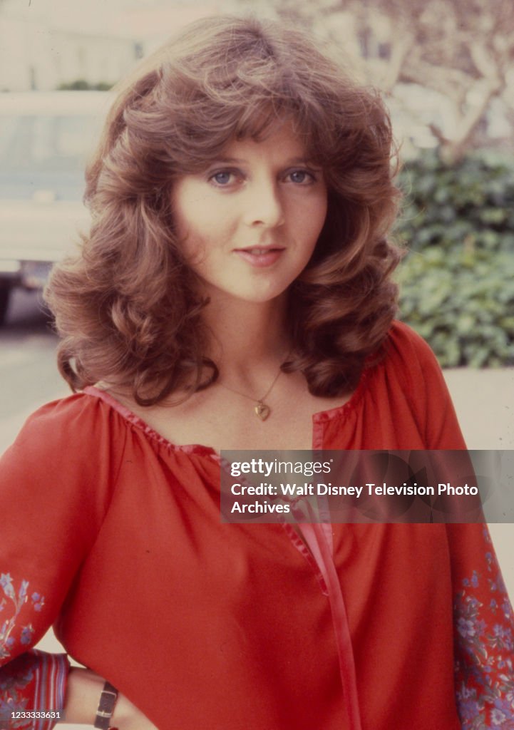 Janit F Janit Baldwin appearing in the ABC tv movie 'Make Me An Offer', aka ...