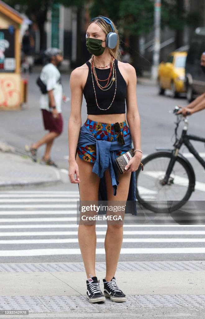Candice Swanepoel is seen on June 7, 2021 in New York City. Photo  d'actualité - Getty Images