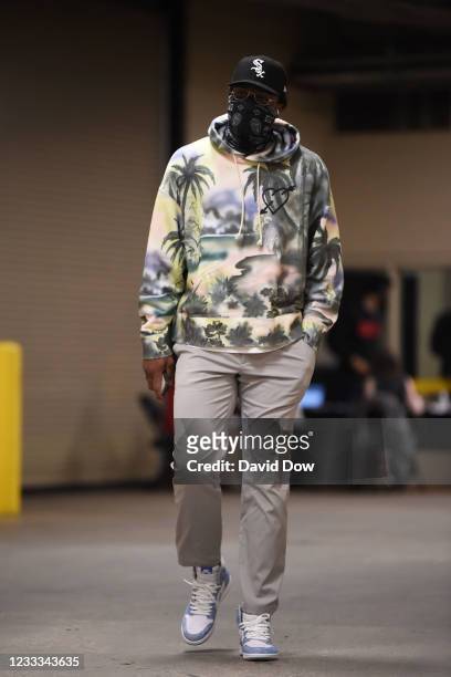 Solomon Hill of the Atlanta Hawks arrives prior to a game against the Philadelphia 76ers during Round 2, Game 2 of the Eastern Conference Playoffs on...