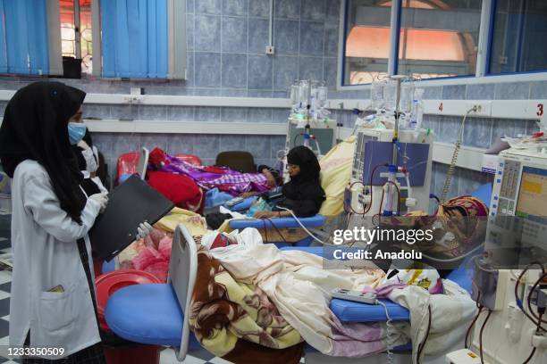 Kidney patient receives dialysis treatment at a hospital in Taiz, Yemen on June 4, 2021 where inadequacy of functioning dialysis machines in the...