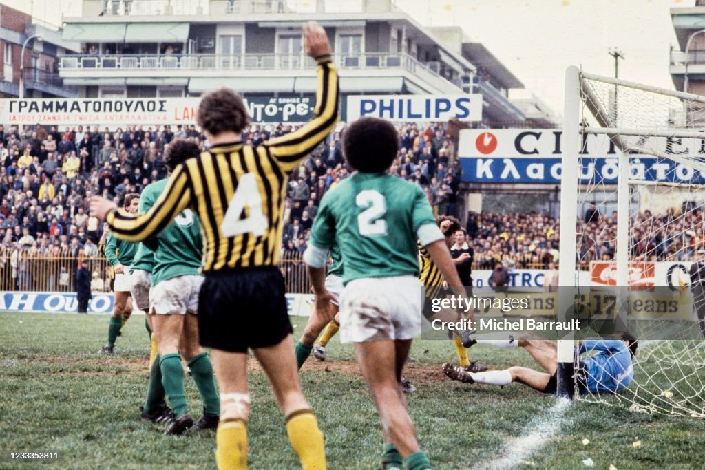 Aris Thessaloniki FC v AS Saint Etienne - Round of 16 of UEFA Cup, second leg