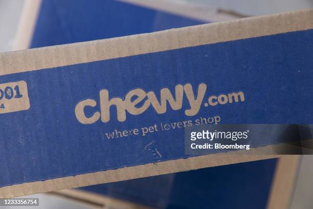 Chewy shipping boxes arranged in Tiskilwa, Illinois, U.S., on Tuesday, June 8, 2021. Chewy Inc. Is scheduled to release earnings figures on June 10....
