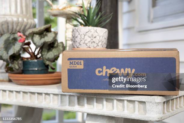 Chewy shipping box arranged in Tiskilwa, Illinois, U.S., on Tuesday, June 8, 2021. Chewy Inc. Is scheduled to release earnings figures on June 10....