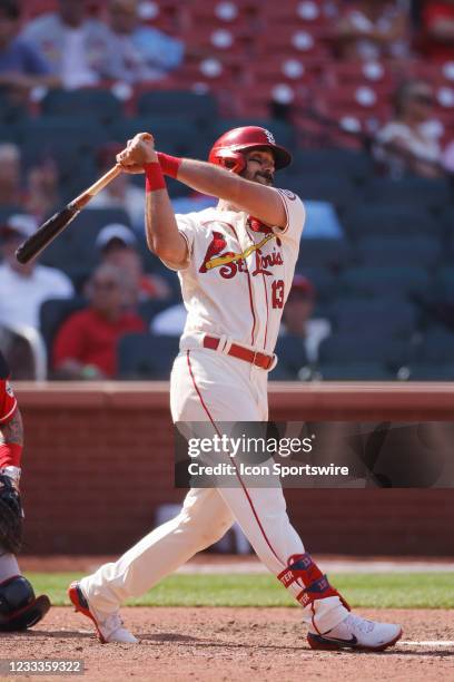 St. Louis Cardinals infielder Matt Carpenter bats during the MLB game against the Cincinnati Reds on June 5, 2021 at Busch Stadium in St. Louis, MO.