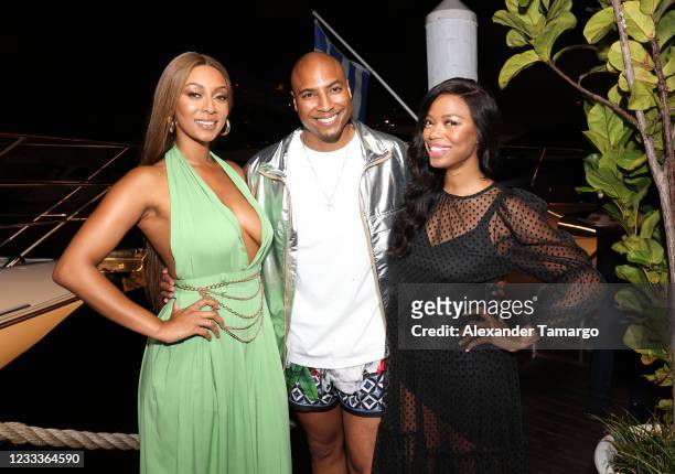 Keri Hilson, Dorion Renaud and Jill Marie Jones are seen during the Buttah Skin Summer 21 Campaign Dinner at Kiki on the River on June 9, 2021 in...