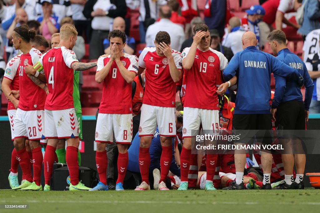 TOPSHOT-FBL-EURO-2020-2021-MATCH03-DEN-FIN