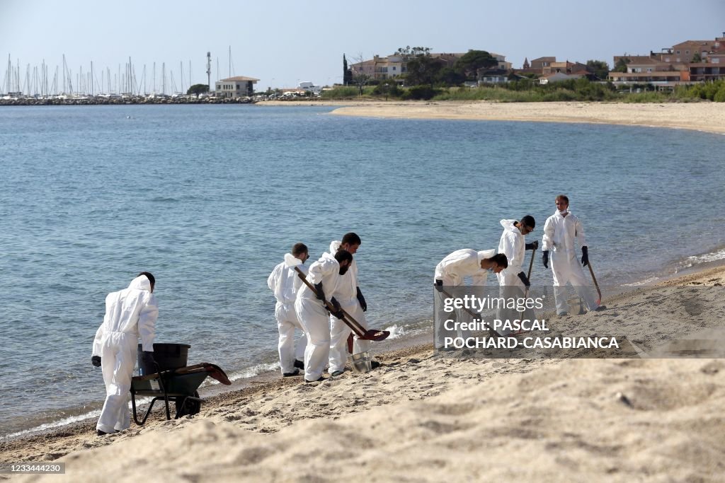 FRANCE-CORSICA-ENVIRONMENT-POLLUTION