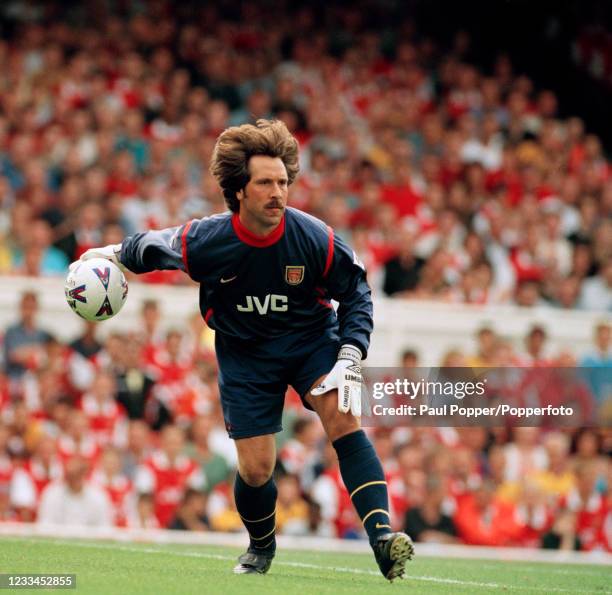 David Seeman David Seaman 1998 Photos and Premium High Res Pictures - Getty Images