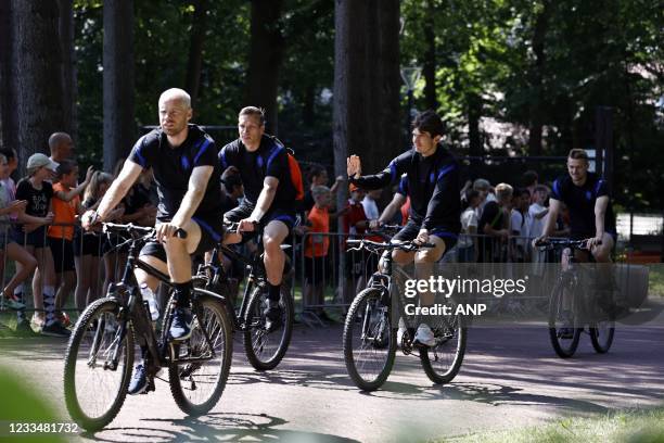 32 Maurice Bizot Stock Photos, High-Res Pictures, and Images - Getty Images