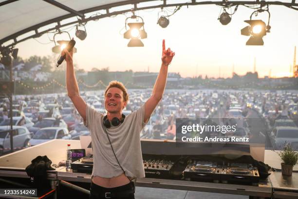 German DJ Felix Jaehn performs on stage at BonnLive drive-in concert at Am Westwerk during the Coronavirus crisis on May 29, 2020 in Bonn, Germany....