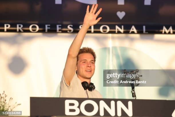 German DJ Felix Jaehn performs on stage at BonnLive drive-in concert at Am Westwerk during the Coronavirus crisis on May 29, 2020 in Bonn, Germany....