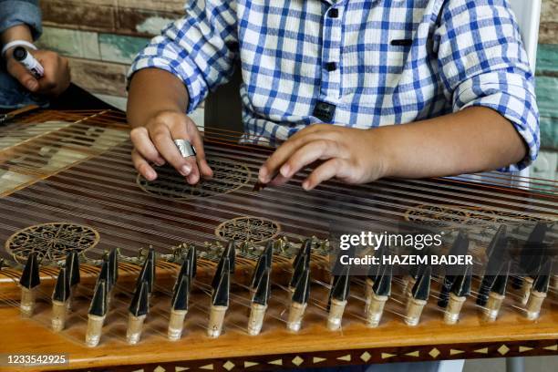 Quan Instrument 52 Qanun (Instrument) Stock Photos, High-Res Pictures, and Images ...