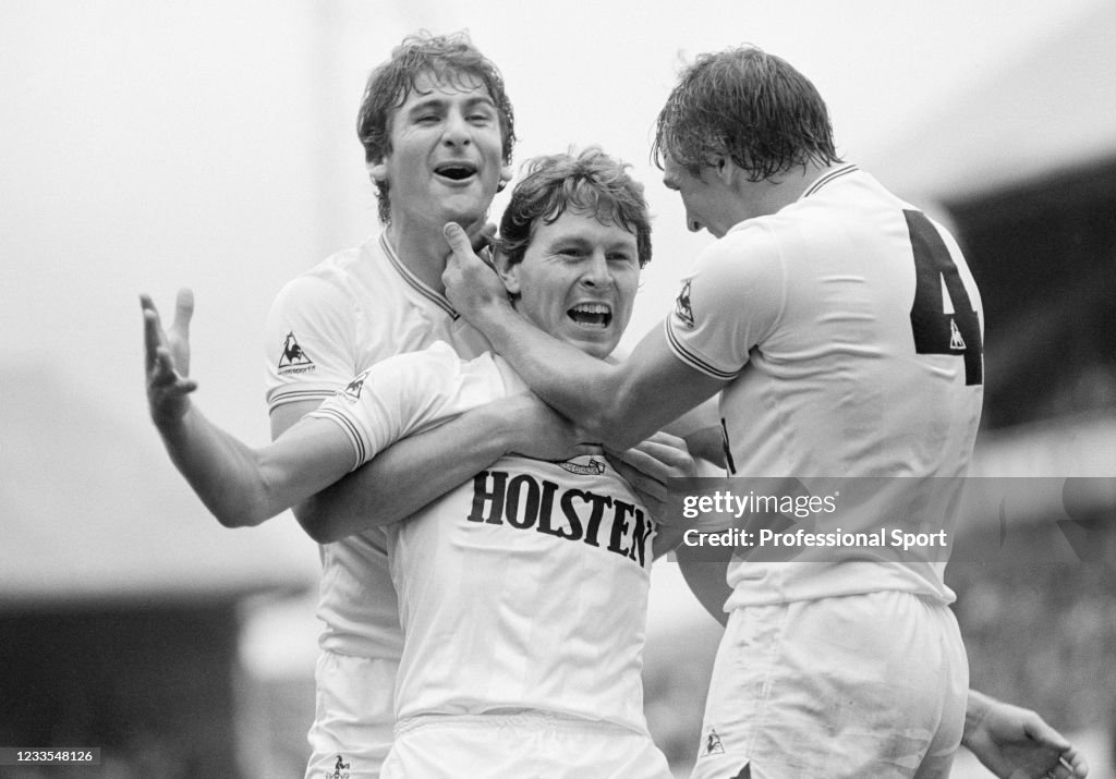 Tottenham Hotspur v Queens Park Rangers - Canon League Division One