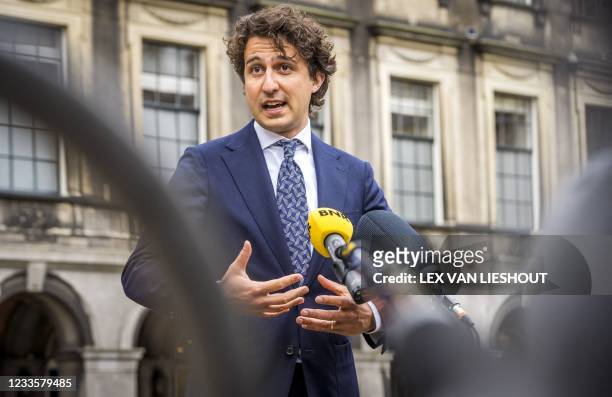 GroenLinks party leader Jesse Klaver addresses the press after a conversation with informateur Mariette Hamer who had instructed the group leaders in...